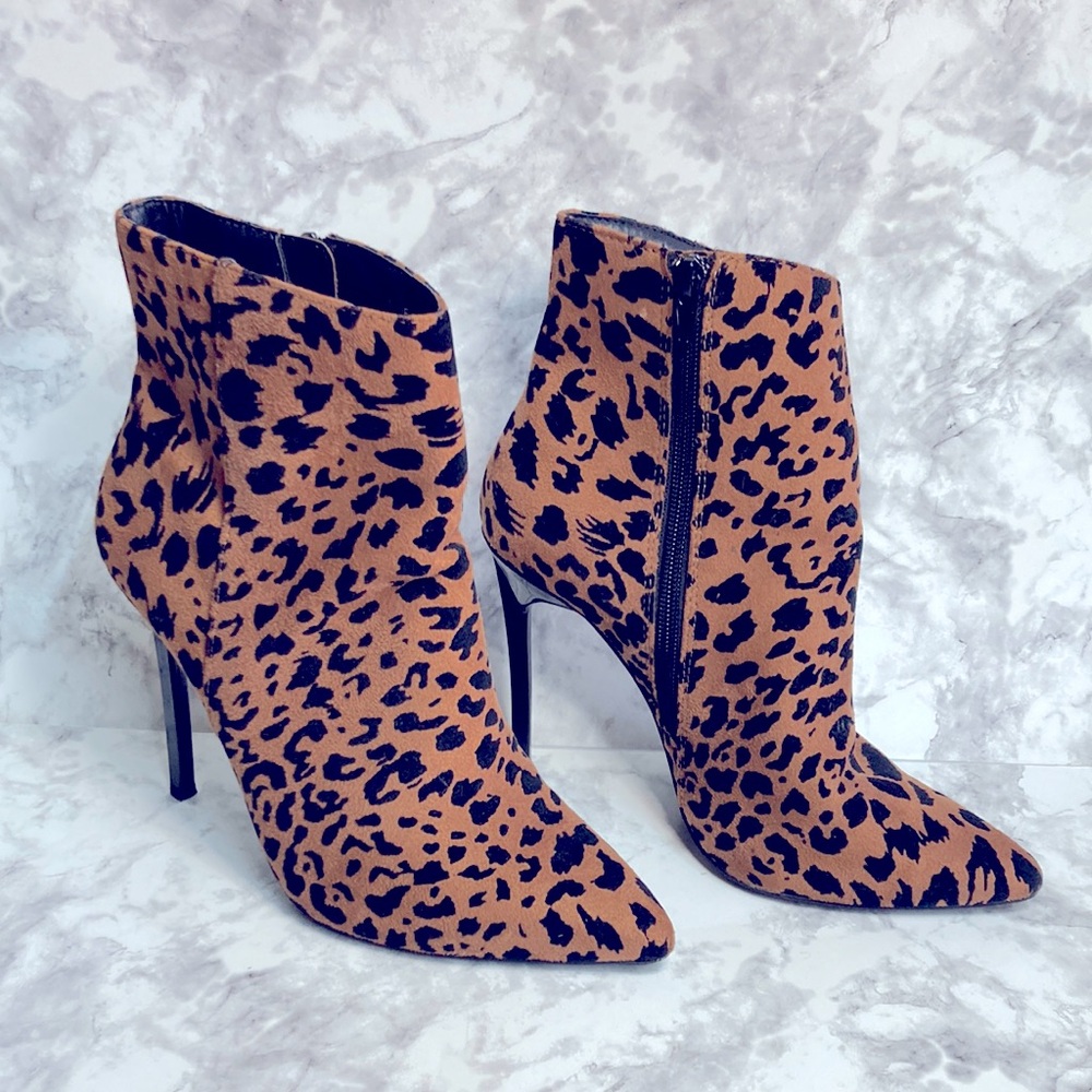 Sexy clubbing London Rebel Leopard print stiletto pointed boots